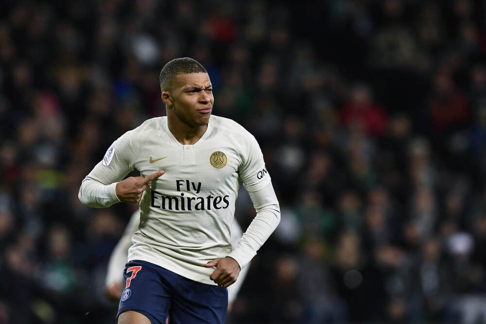 快船v湖人首发：小卡哈登领衔对阵东契奇詹姆斯